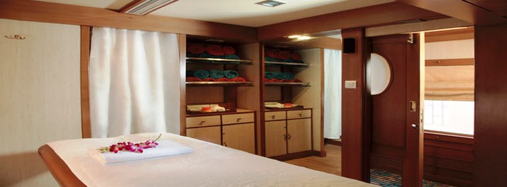 1723/The Golden Chariot - Bengaluru 16.jpg